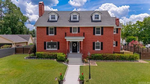 406 W Narroway St, Benton, AR, 72015-3648 | Card Image