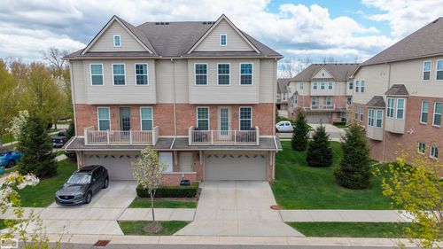 56756 Longhorn Dr, Shelby Twp, MI, 48316-5744 | Card Image