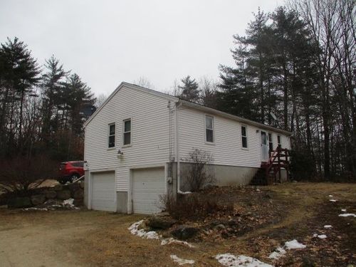 45 Whittier Dr, Fremont, NH, 03044-3304 | Card Image