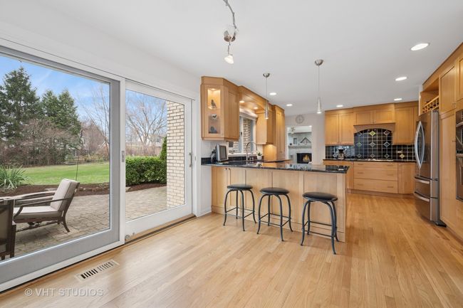 360 S Valley Rd, House other with 4 bedrooms, 3 bathrooms and 2 parking in Barrington IL | Image 6
