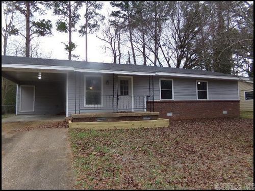 8 Brookway Ln, Sherwood, AR, 72120-1804 | Card Image