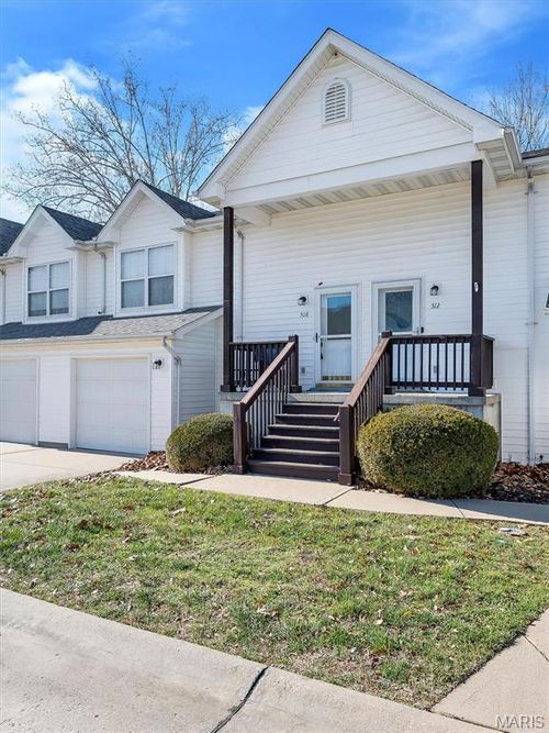 508 Pacific Estates Dr, Pacific, MO, 63069-6218 | Card Image