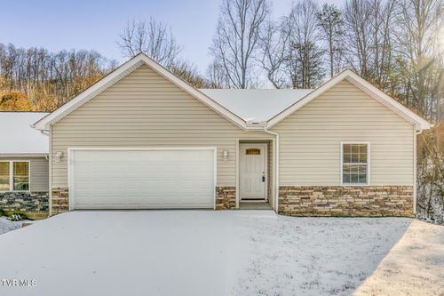 216 Brighton Place, Bristol, TN, 37620 | Card Image