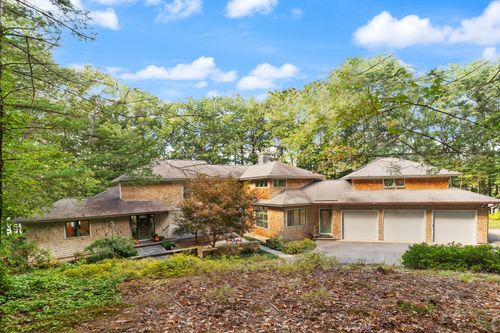 42 Great Pond Dr, Boxford, MA, 01921-1635 | Card Image