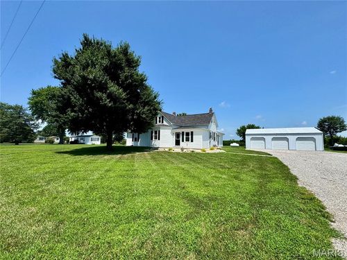 5437 Richfield Rd, Red Bud, IL, 62278-4525 | Card Image
