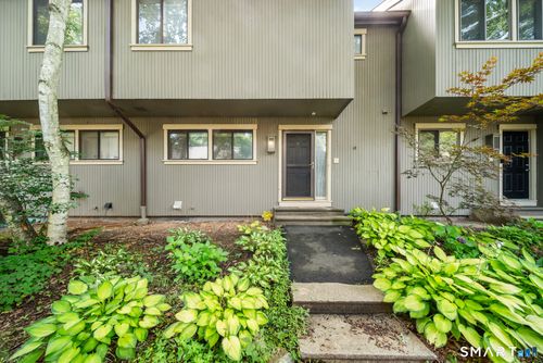 8-8 Woods Way, Woodbury, CT, 06798-3229 | Card Image