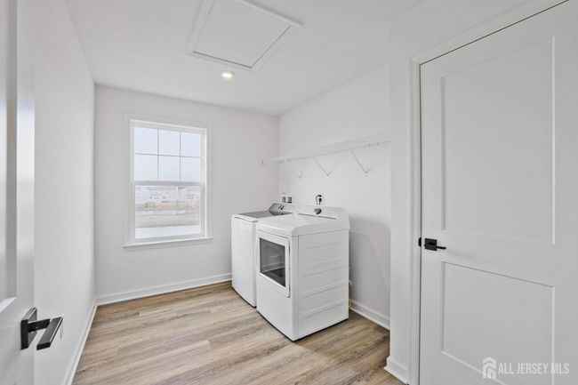 45 E Verbena Lane, House other with 3 bedrooms, 3 bathrooms and null parking in Old Bridge NJ | Image 25