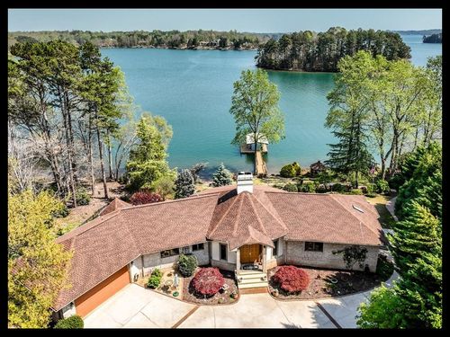 132 S Oak Pointe Dr, Seneca, SC, 29672-6764 | Card Image