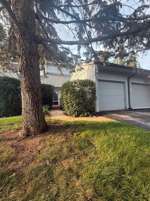 6-489 44th Avenue Court, East Moline, IL, 61244 | Card Image