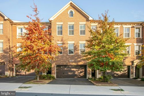 23690 Blanco Ter, BRAMBLETON, VA, 20148-7636 | Card Image