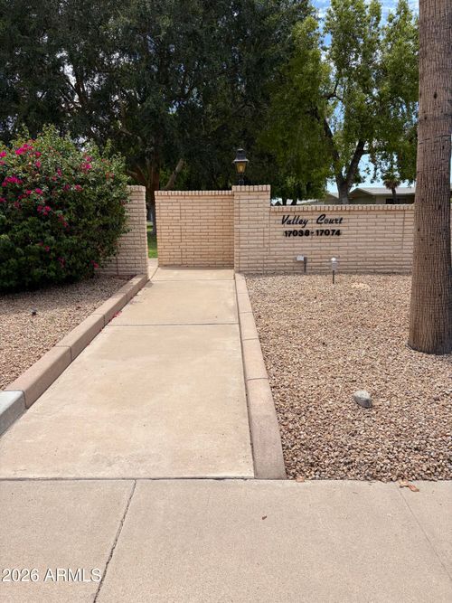 17062 N 106th Ave, Sun City, AZ, 85373-1964 | Card Image