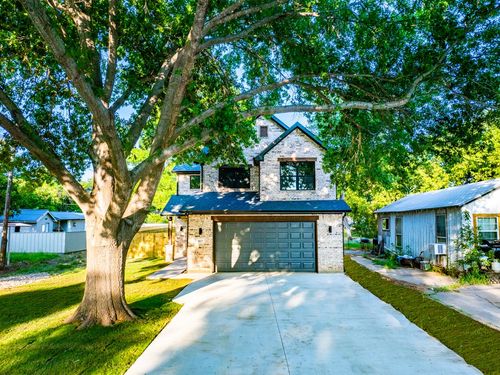 817 Plum St, Graham, TX, 76450-3516 | Card Image