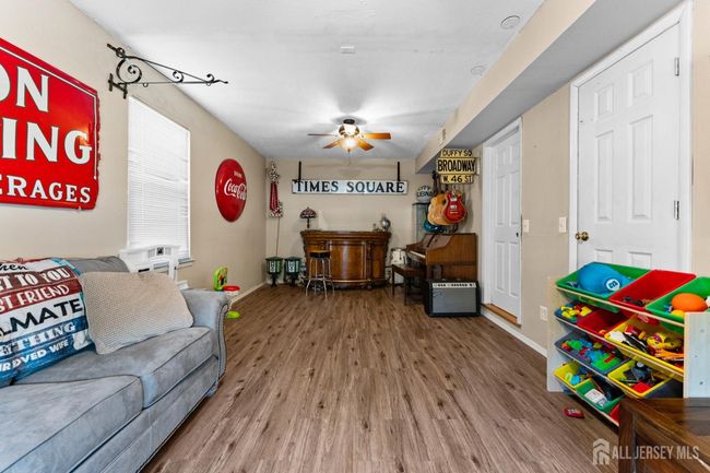 9 Amara Ct, House other with 3 bedrooms, 3 bathrooms and null parking in Old Bridge NJ | Image 7