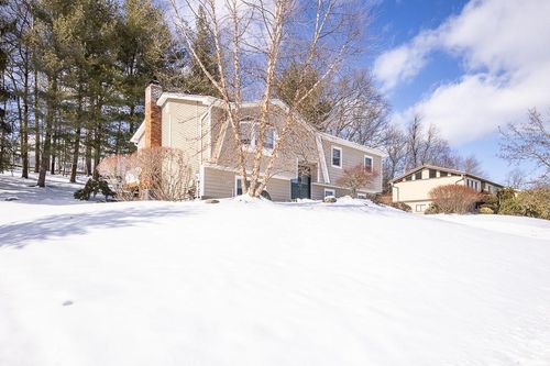 13 Stonecrest Dr, Thiells, NY, 10984-1502 | Card Image