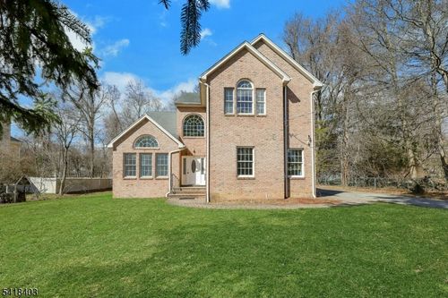 62 E Crescent Ave, Mahwah, NJ, 07430-1567 | Card Image
