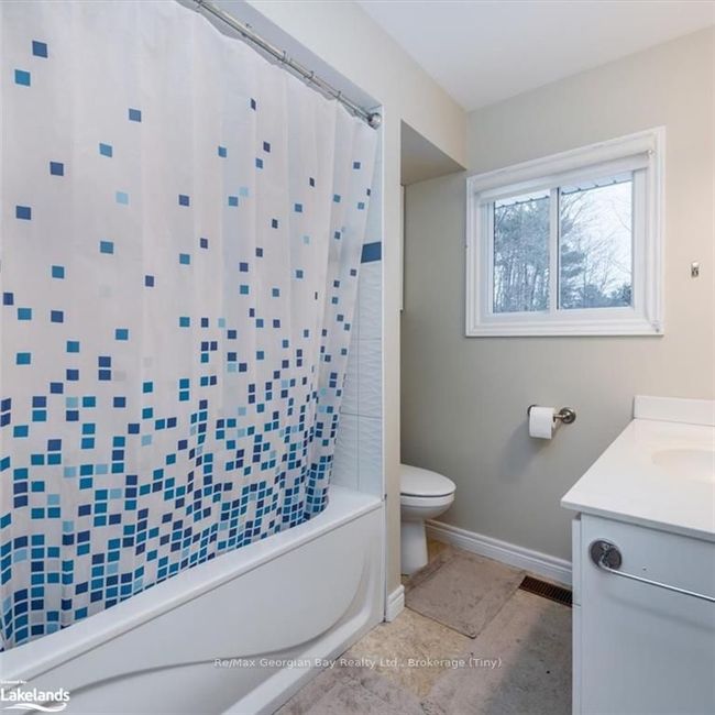43 Pinecone Ave, House other with 3 bedrooms, 1 bathrooms and 1 parking in Tiny ON | Image 16