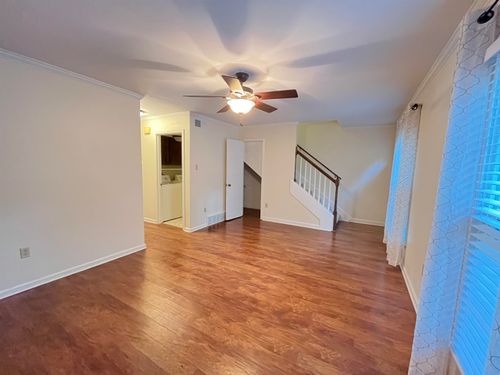 6960 Country Rd, Germantown, TN, 38138-1512 | Card Image