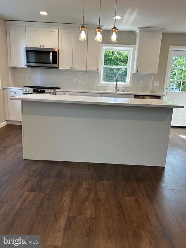 10 Delaware Ave, House other with 4 bedrooms, 2 bathrooms and null parking in HAINESPORT NJ | Image 7