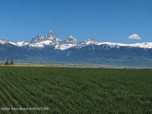 8643 Inglin Ridge Rd, Tetonia, ID, 83452-5068 | Card Image