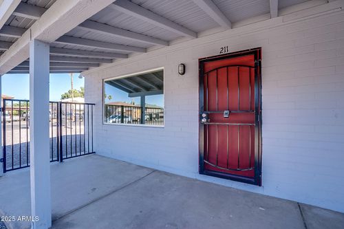 211-211 S Doran, Mesa, AZ, 85204-2206 | Card Image