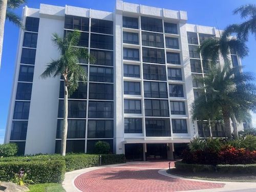 2063-6875 Willow Wood Drive, Boca Raton, FL, 33434 | Card Image