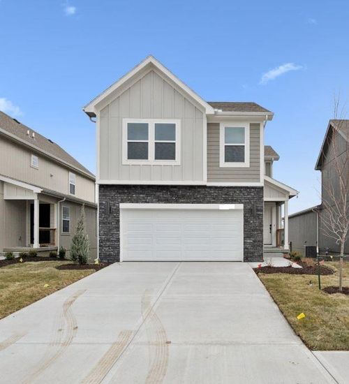 8818 Sw 10th St, Blue Springs, MO, 64064-7850 | Card Image
