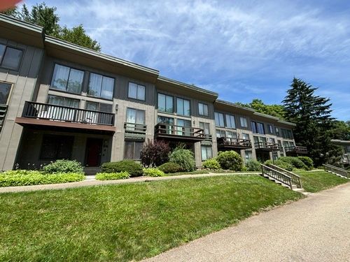 55 Valley View Rd, Hidden Valley, PA, 15502 | Card Image