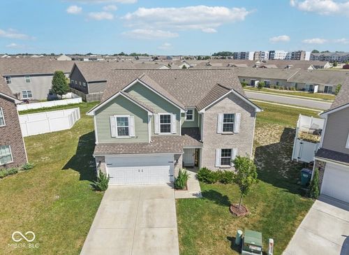 5845 Cresswell Ln, Whitestown, IN, 46075-4561 | Card Image