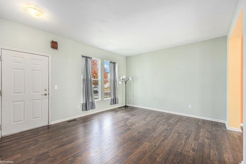 32120 Adams St, New Haven, MI, 48048-1952 | Card Image