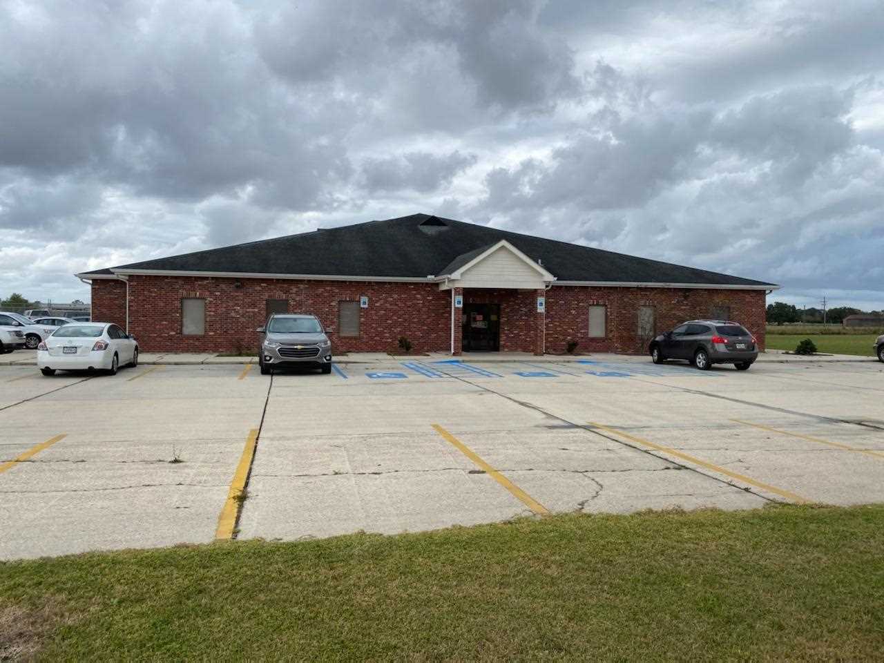 1434 Tiger Dr, Thibodaux, LA 70301