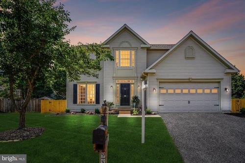 98 Cumberland Ct, FREDERICK, MD, 21702-3187 | Card Image