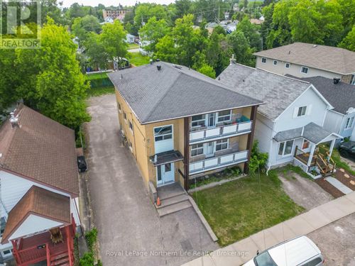 745 Morin St, North Bay, ON, P1B5S1 | Card Image