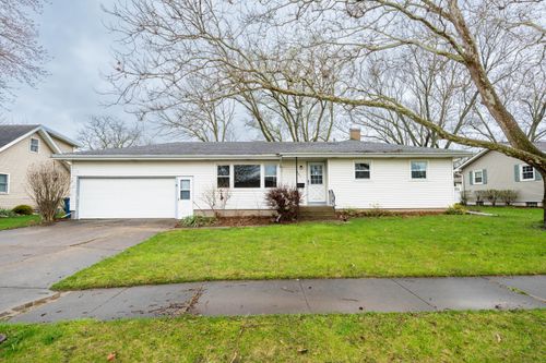 401 Michele Ave, Crown Point, IN, 46307-4924 | Card Image