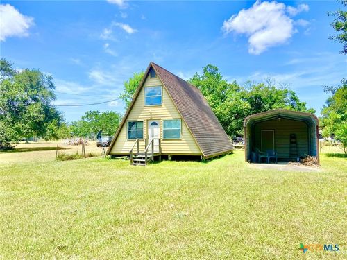 333 Old River Rd N, Palacios, TX, 77465-6892 | Card Image