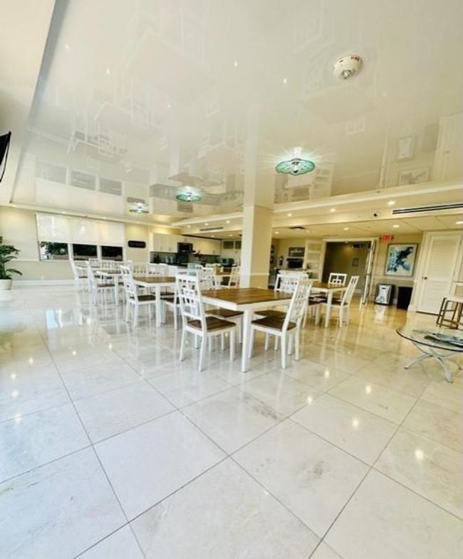 APT-212 - 1150 Hillsboro Mile, Condo with 2 bedrooms, 2 bathrooms and null parking in Hillsboro Beach FL | Image 31