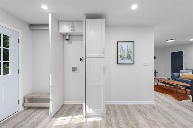 1959 Oana St Sw, House other with 3 bedrooms, 2 bathrooms and 2 parking in Atlanta GA | Image 13