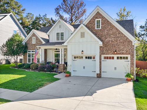 8676 Masons Gate Ln, Chattanooga, TN, 37421-1829 | Card Image