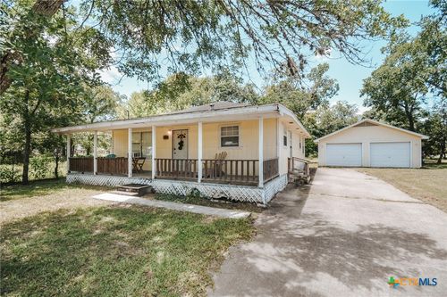 209 Pleasant St, Cuero, TX, 77954-4553 | Card Image