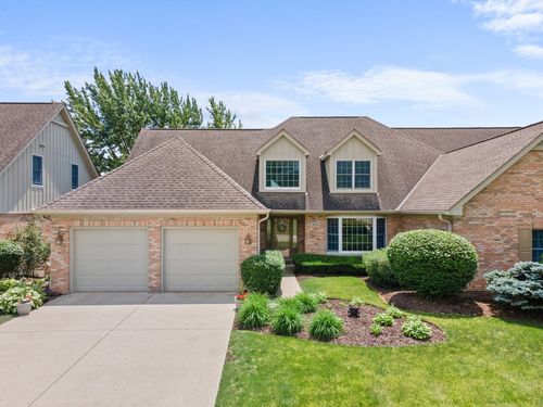 828 Wedgewood Dr, Crystal Lake, IL, 60014-6990 | Card Image