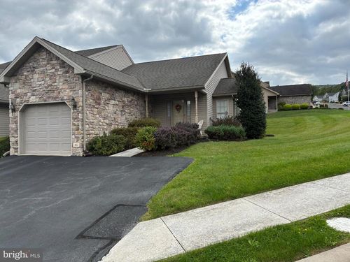 215 Whitetail Ter, MARYSVILLE, PA, 17053-9216 | Card Image