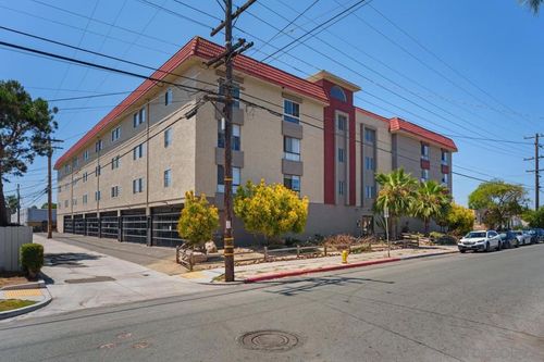 46-3535 Monroe Ave, San Diego, CA, 92116-3593 | Card Image