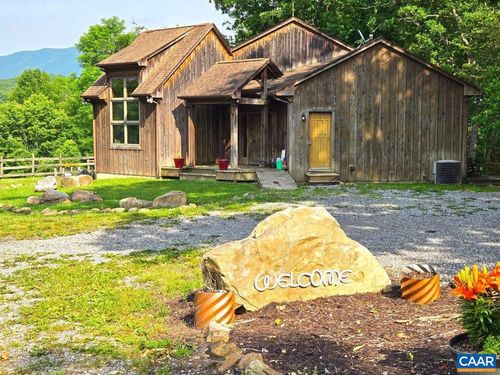 4842 Craig Valley Dr, New Castle, VA, 24127-8585 | Card Image