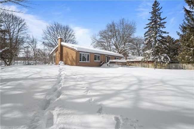 33 Golf Course Rd, House other with 3 bedrooms, 1 bathrooms and 6 parking in Conestogo ON | Image 34