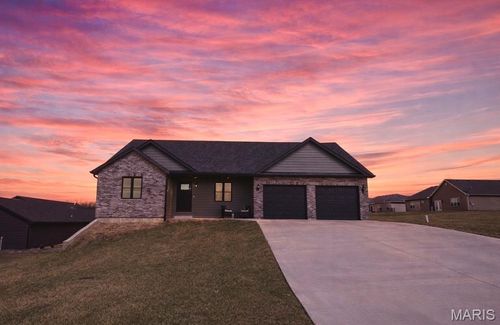 9019 Idell Creek Ln, Hannibal, MO, 63401-6467 | Card Image