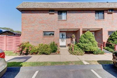 45 - 45 Sharon Lane, House other with 2 bedrooms, 1 bathrooms and 1 parking in Wethersfield CT | Image 1