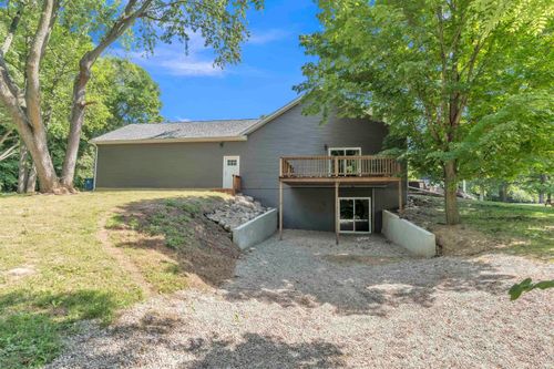 808 Johnson St, Ligonier, IN, 46767-2338 | Card Image