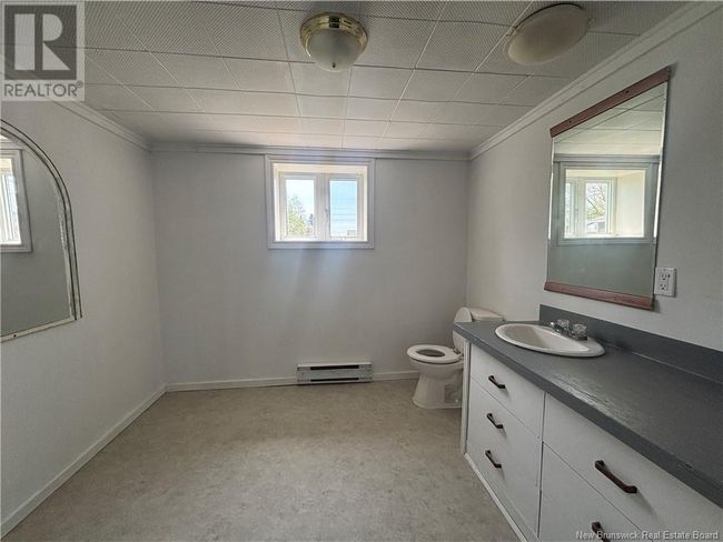 61 Rue Jérôme Comeau, House other with 4 bedrooms, 2 bathrooms and null parking in Petit Rocher NB | Image 31