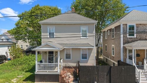 38 Liberty St, New Bedford, MA, 02740-3812 | Card Image
