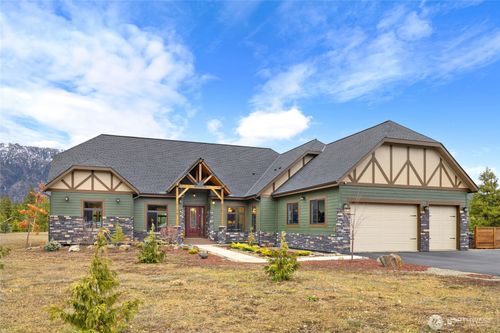 1550 Old Cedars Rd, Cle Elum, WA, 98922-8870 | Card Image