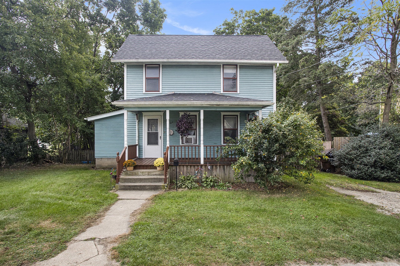 Michigan Ave, Marshall, MI 49068